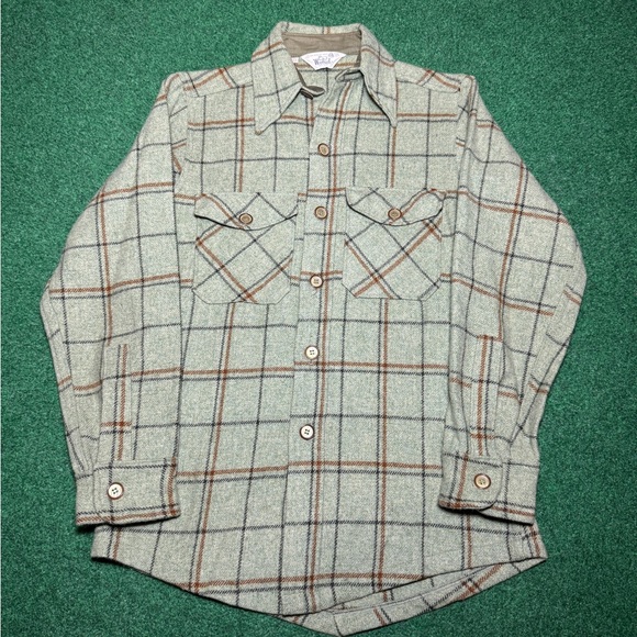 Vintage 60s Woolrich Flannel Shirt, Button Up, Wool, Plaid (Small)